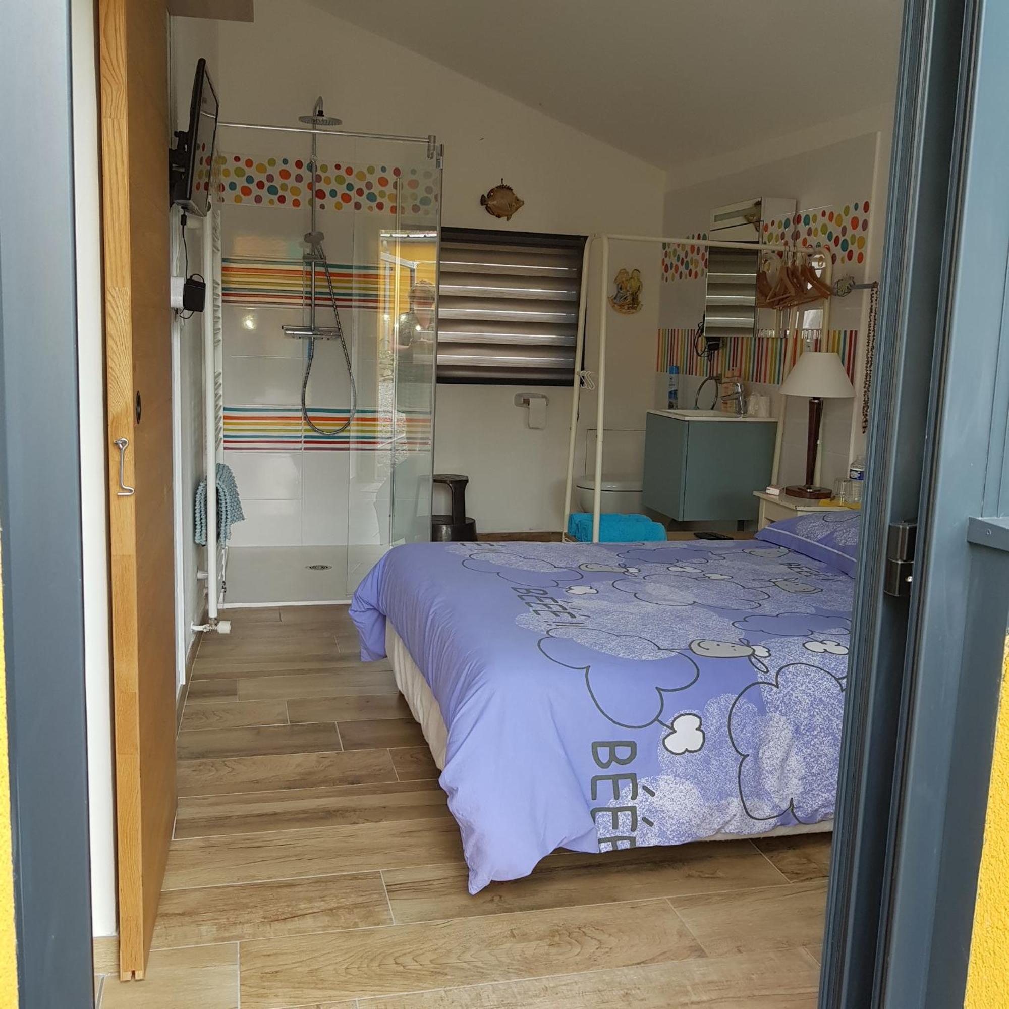 Bed and Breakfast Le Jardin Coudeville Exterior foto